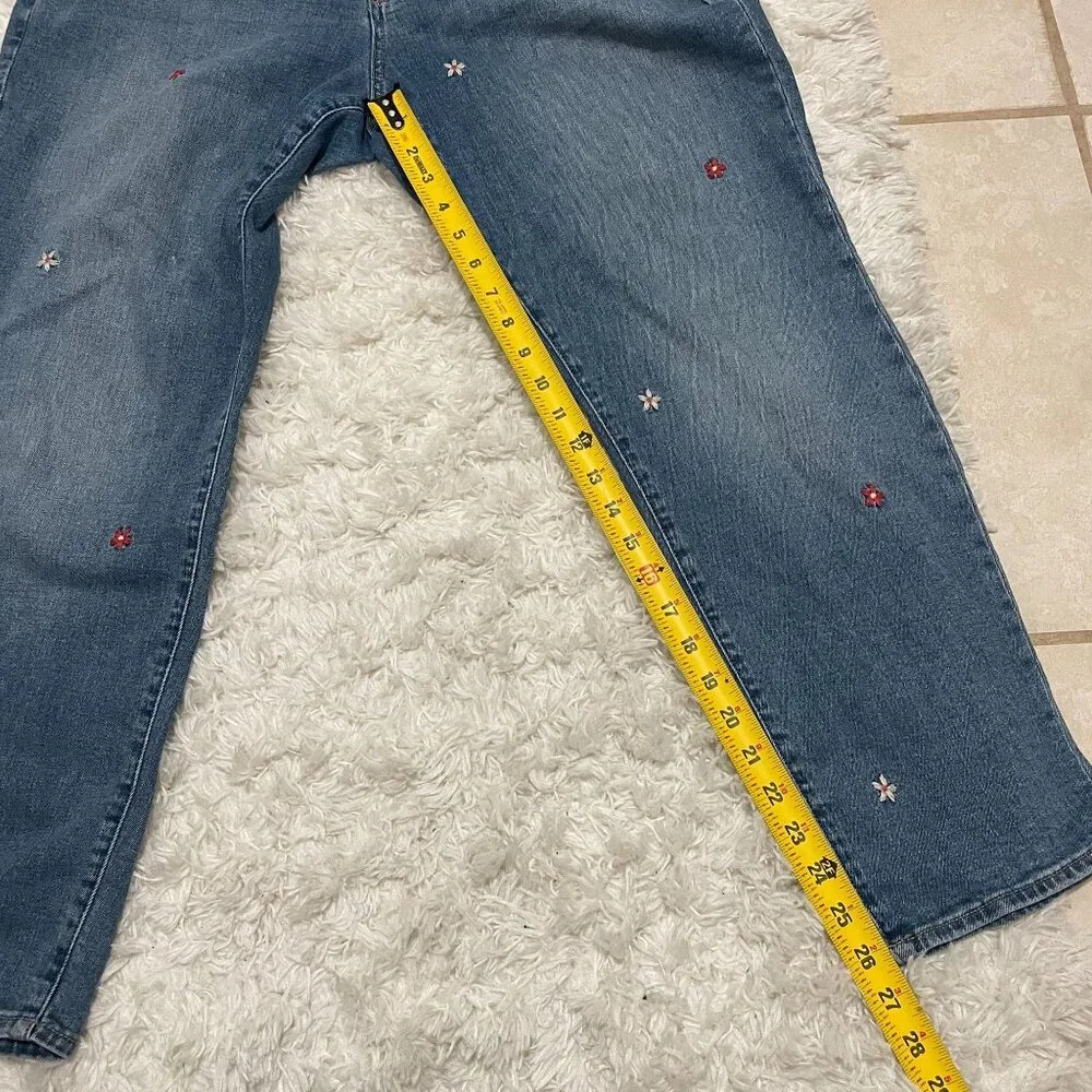 GAP Denim Size 33 Girlfriend Women Embroidered Flower Jeans - Picture 6 of 8